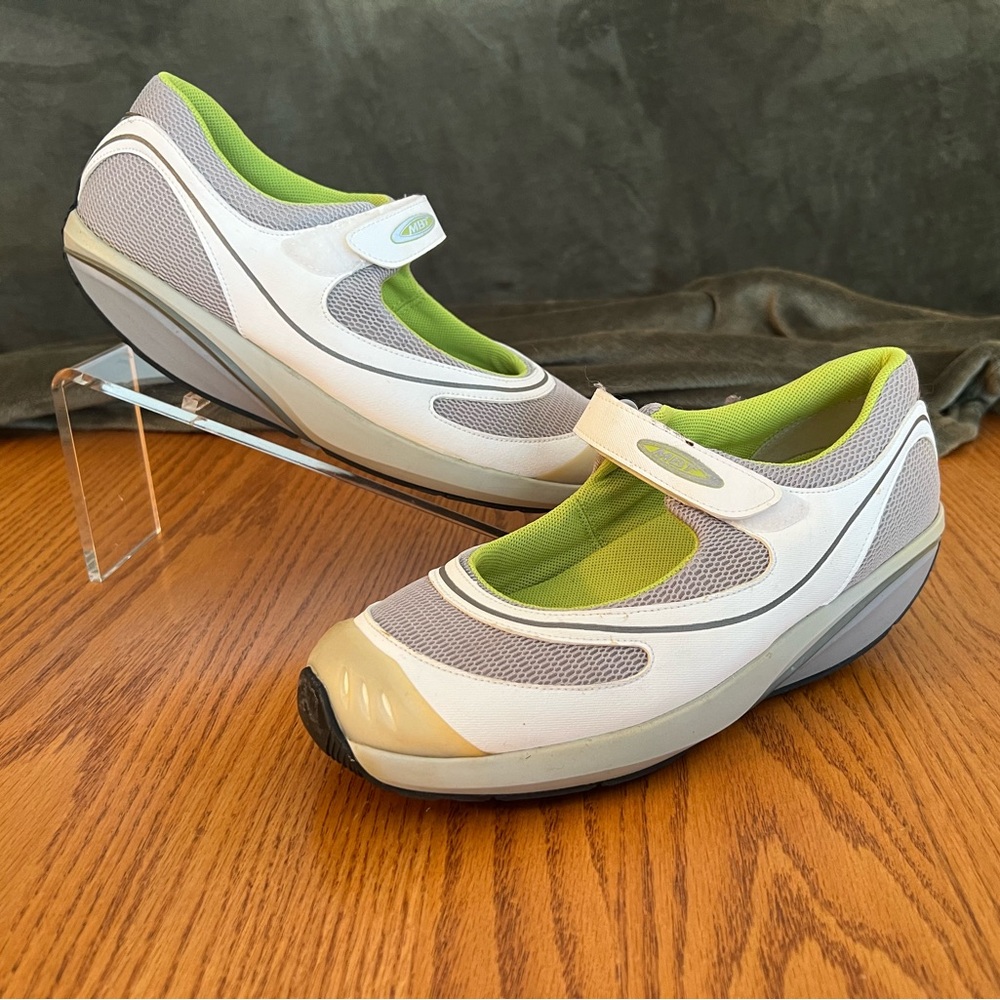 Women's MBT Mary Jane Rocker Walk Shoes Size 9.5